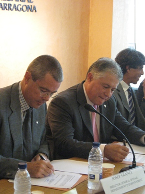 SIGNATURA CONVENI EN ALTERNANÇA DELS CICLES FORMATIUS D´AUTOMOCIO